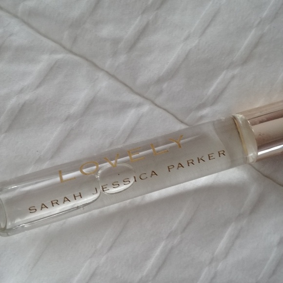 Sold! Lashes & more - Picture 6 of 7